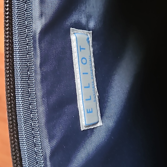 Brenthaven Elliot Lap Top Sleeve Case Fully Padded Protection up to 4' Drop NWOT - Picture 8 of 15